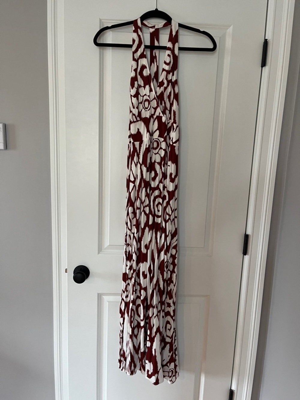 Sleeveless Halter Maxi Dress in White and Burgundy